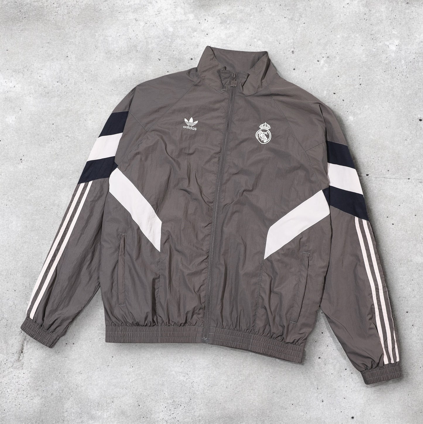 Rompevientos Madrid / Adidas Originals