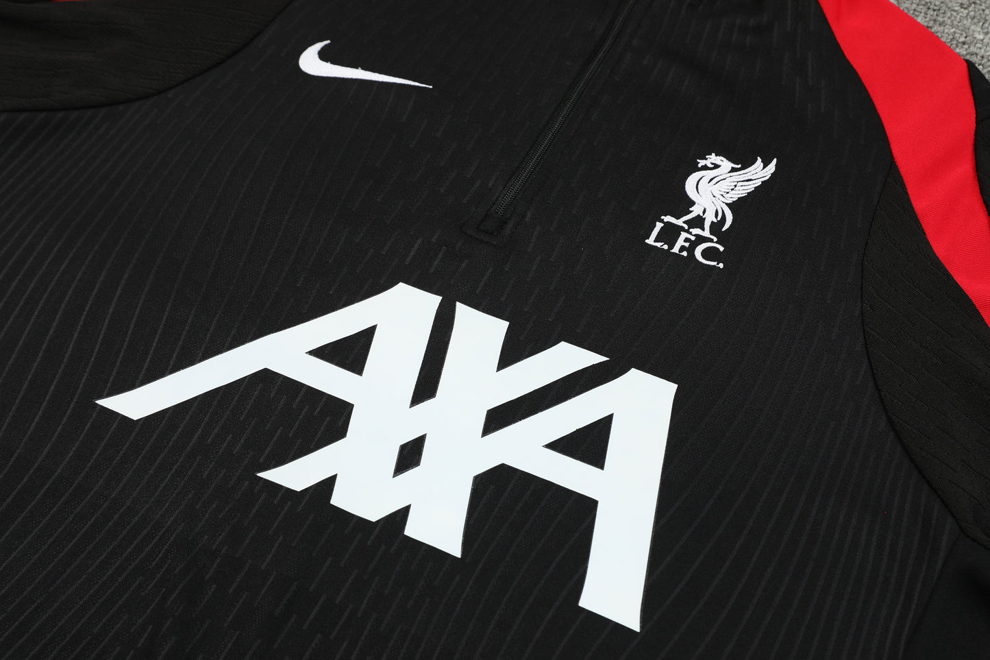 CONJUNTO DE ENTRENAMIENTO LIVERPOOL 2024 / VERSIÓN JUGADOR
